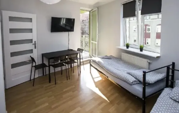 Mieszkanie Pracownicze na Emilii Plater 13 Mieszkanie Pracownicze na Emilii Plater 13